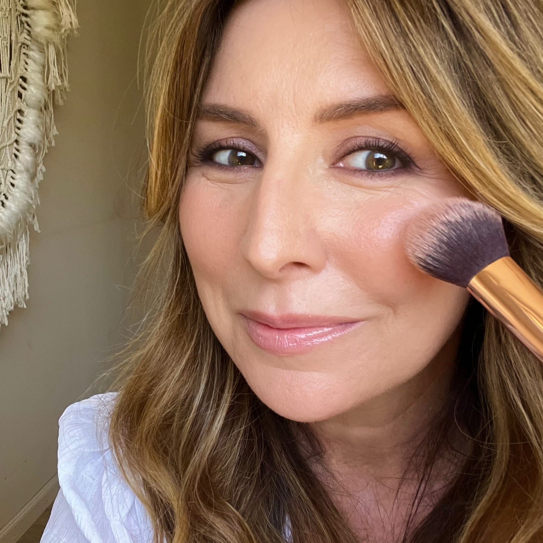 Get the Perfect Glow with Cream Blush: A Guide to Using and Applying Cream Blush