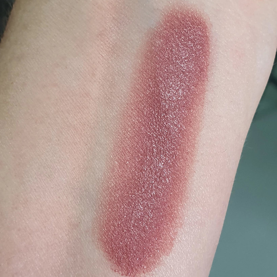 Romance Luxe Lipstick
