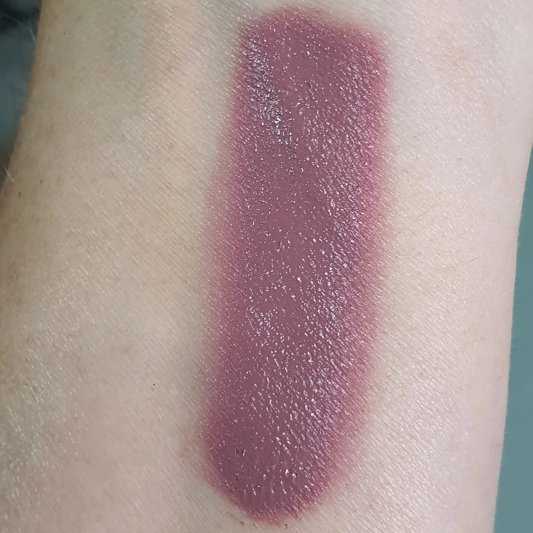 Pout Luxe Lipstick
